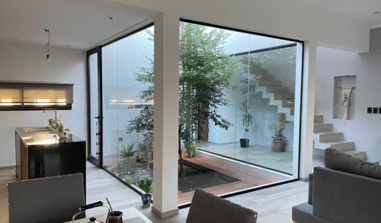 Vista desde living a patio interior